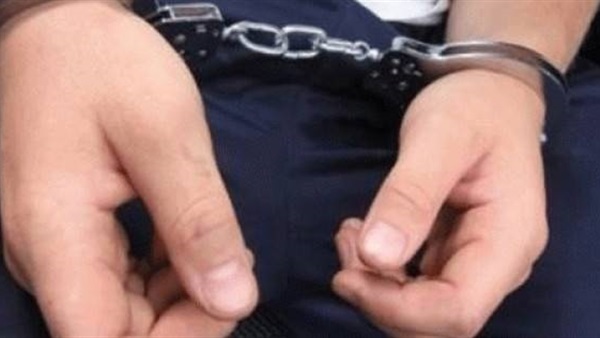 حبس سائق ومشرفة مدرسة بتهمة الإهمال بعد مصرع تلميذة دهسا حبس سائق ومشرفة مدرسة بتهمة الإهمال بعد مصرع تلميذة دهسا