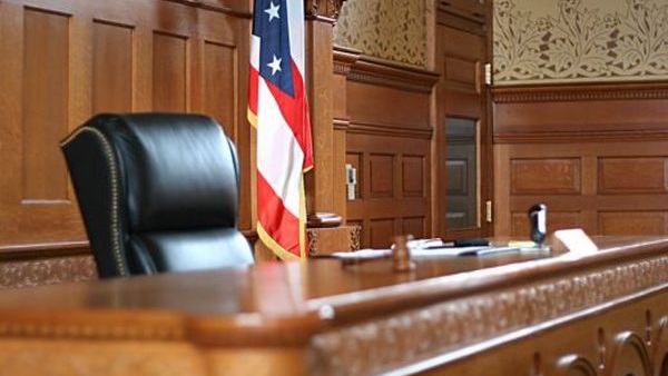 القبض على 3 بتهمة تصدير تكنولوجيا أمريكية إلى روسيا