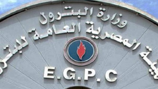 تعرف على تعليق «البترول» بشأن تأخر الشحنات البترولية السعودية لمصر تعرف على تعليق «البترول» بشأن تأخر الشحنات البترولية السعودية لمصر