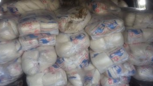 ضبط سائق بوزارة التموين بحوزته 3.6 طن سكر قبل بيعها في السوق السوداء ضبط سائق بوزارة التموين بحوزته 3.6 طن سكر قبل بيعها في السوق السوداء
