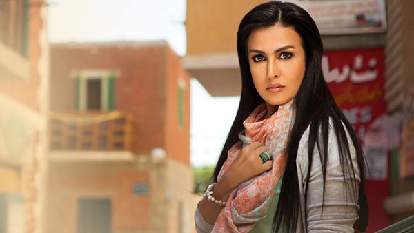 سيمون تحيي حفلا لدعم مرضى سرطان الثدي سيمون تحيي حفلا لدعم مرضى سرطان الثدي