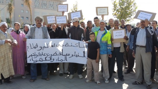 مواطنو «زفتى» يطالبون بعزل المتسبب في تعطيل تنفيذ المشروعات القومية مواطنو «زفتى» يطالبون بعزل المتسبب في تعطيل تنفيذ المشروعات القومية