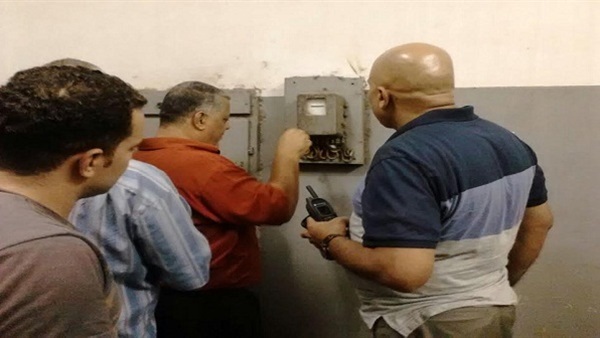 شرطة الكهرباء تضبط 9 آلاف قضية سرقة تيار خلال 24 ساعة 