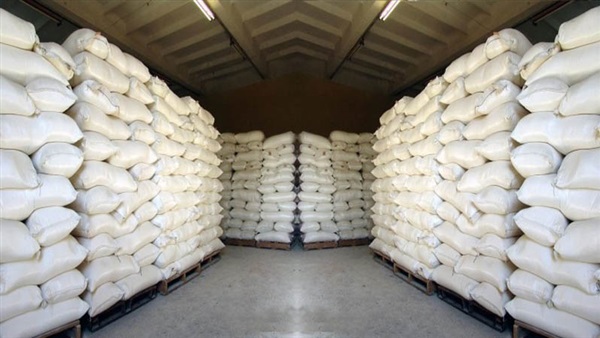 ضبط 30 طن سكر فى مركز تعبئة بدون ترخيص بسوهاج ضبط 30 طن سكر فى مركز تعبئة بدون ترخيص بسوهاج