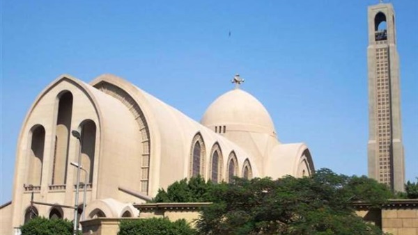 الكنيسة تنتهي من قانون الكنائس مع وزير الشؤن القانونية 