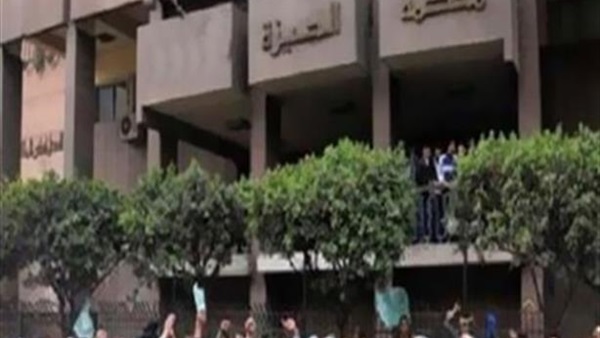 إخلاء سبيل صيدلي شوّه وجه طفلة بكفالة 5 آلاف جنيه إخلاء سبيل صيدلي شوّه وجه طفلة بكفالة 5 آلاف جنيه