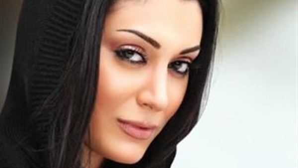 مايا نصري تصور «قسطي بيوجعني» بحارة استوديو مصر 