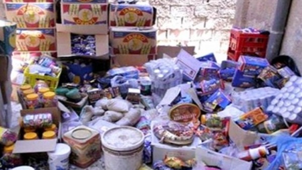 ضبط طن سلع غذائية منتهية الصلاحية في بني سويف ضبط طن سلع غذائية منتهية الصلاحية في بني سويف