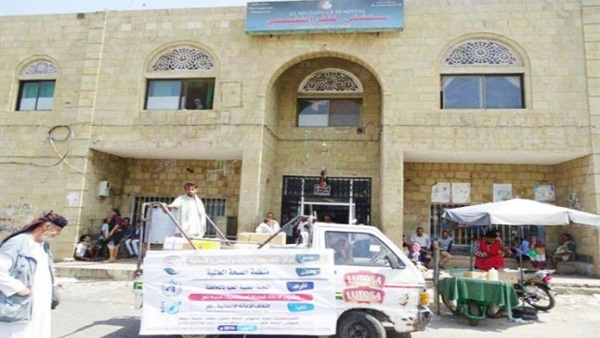 مركز الملك سلمان للإغاثة يوزع مساعدات طبية لمستشفيات في محافظة تعز مركز الملك سلمان للإغاثة يوزع مساعدات طبية لمستشفيات في محافظة تعز