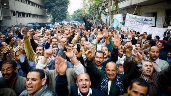 «النصر للبترول» تستجيب لمطالب العمال وتقر منظومة «الأجر الإضافي».. «الحديد والصلب» تتعهد بالنظر في المسألة.. و«الوطنية» ترفض وتفضل صرف مكافآت تحفيزية