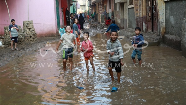 صور.. الأمطار تحول «العياط» إلى برك‎ من الأوحال