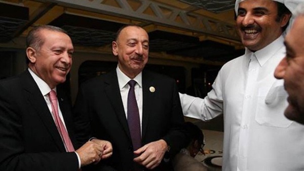 صور.. مغردون يتهمون السعودي المتطاول علي السيسي بـ «الأخونة»