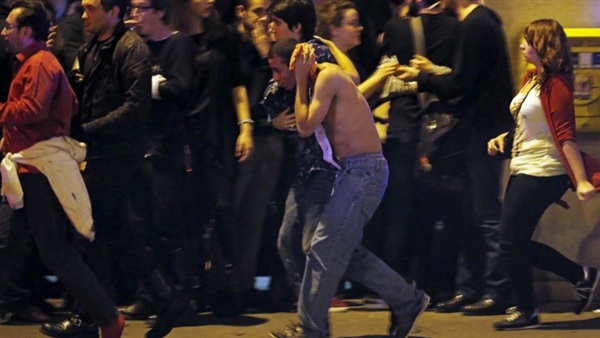 مصادر: 100 قتيلًا في مسرح "باتاكلان" بباريس مصادر: 100 قتيلًا في مسرح "باتاكلان" بباريس