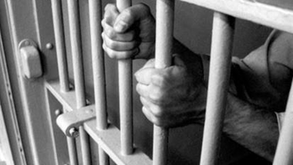 «الداخلية» تقدم مساعدات لـ1400 من أسر المسجونين والمفرج عنهم «الداخلية» تقدم مساعدات لـ1400 من أسر المسجونين والمفرج عنهم