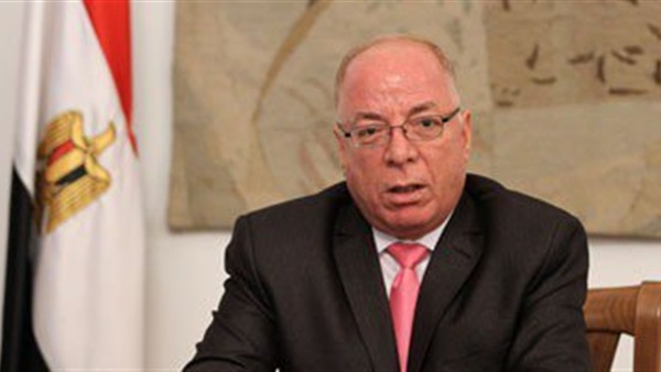 وزير الثقافة يغادر القاهرة للمشاركة في معرض الجزائر الدولي للكتاب