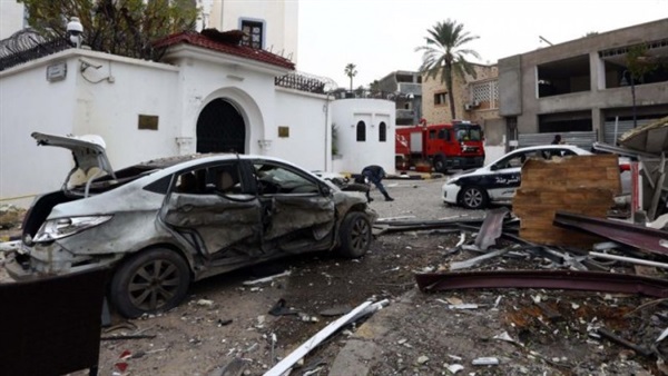 مقتل 5 أشخاص في انفجار سيارة بمدينة بنغازي الليبية مقتل 5 أشخاص في انفجار سيارة بمدينة بنغازي الليبية