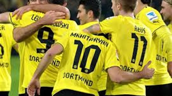 بروسيا دورتموند يتعادل مع شالكة بدون أهداف بالدوري الألماني بروسيا دورتموند يتعادل مع شالكة بدون أهداف بالدوري الألماني