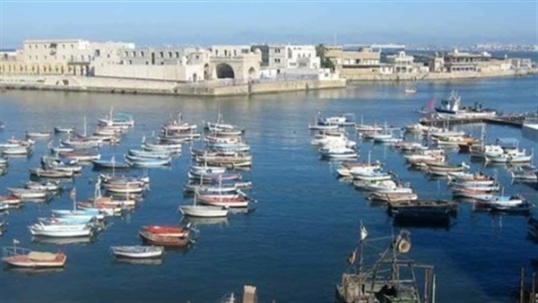 توقف حركة الصيد بميناء البرلس لسوء الأحوال الجوية توقف حركة الصيد بميناء البرلس لسوء الأحوال الجوية
