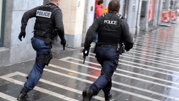 اعتقال 4 سويسريين للاشتباه في تحرضهم على العنف اعتقال 4 سويسريين للاشتباه في تحرضهم على العنف