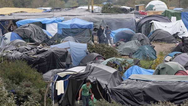 فرنسا تجلي آخر ساكني «مخيم كاليه»