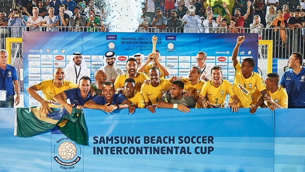 فيديو.. البرازيل تفوز بطولة كأس القارات للكرة الشاطئية فيديو.. البرازيل تفوز بطولة كأس القارات للكرة الشاطئية