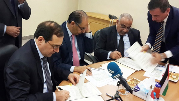 وزير البترول يوقع مذكرة تفاهم لتزويد مصر بالغاز الطبيعي من العراق