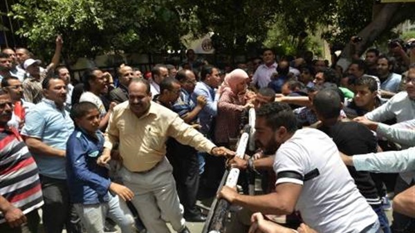 «استقلال الصحافة» تطالب الصحفيين بعدم التواجد بأماكن التظاهرات