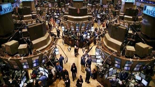 أسهم أوروبا تغلق منخفضة وسط تساؤلات بشأن خطة «ترامب» التحفيزية أسهم أوروبا تغلق منخفضة وسط تساؤلات بشأن خطة «ترامب» التحفيزية