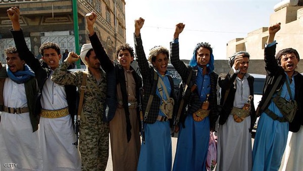 العثور على بنادق كلاشينكوف بسيارة مهجورة فى باريس العثور على بنادق كلاشينكوف بسيارة مهجورة فى باريس