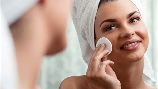 وصفة طبيعية لتحضير مزيل مكياج منزليًا