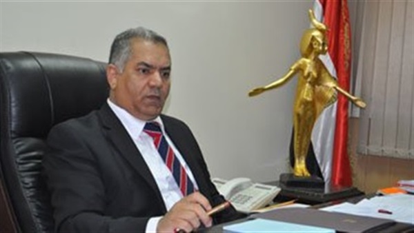 بحضور وزراء الأثار والسياحة..اضاءة الأهرامات بأعلام لبنان وفرنسا وروسيا بحضور وزراء الأثار والسياحة..اضاءة الأهرامات بأعلام لبنان وفرنسا وروسيا