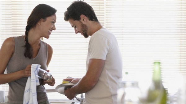 دراسة علمية تكشف كيف ينال الرجل مكافأة جنسية مميزة من زوجته؟ دراسة علمية تكشف كيف ينال الرجل مكافأة جنسية مميزة من زوجته؟
