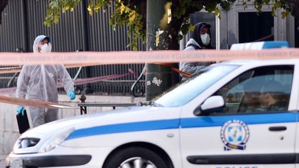 جماعة «ثورية» يونانية تتبنى الهجوم على سفارة فرنسا في أثينا