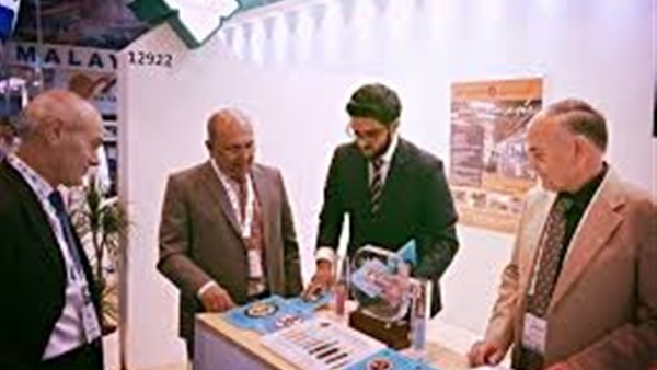 «القبطى» صانع المنابر بقنا: «دعوت الله فى المسجد فرد لى ابنى الغائب» «القبطى» صانع المنابر بقنا: «دعوت الله فى المسجد فرد لى ابنى الغائب»