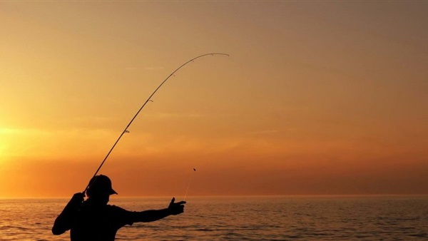 علماء: صيد السمك يقلل من خطر النوبة القلبية