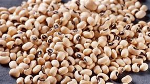 فوائد صحية رائعة للوبيا ذات العين السوداء فوائد صحية رائعة للوبيا ذات العين السوداء