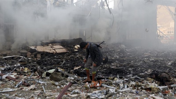 اليمن: مقتل 21 وإصابة 76 شخصا في أول أيام «وقف إطلاق النار» اليمن: مقتل 21 وإصابة 76 شخصا في أول أيام «وقف إطلاق النار»