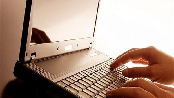 بريطانيا تضاعف الأمن الإلكتروني لمنع هجمات المتشددين عبر الإنترنت بريطانيا تضاعف الأمن الإلكتروني لمنع هجمات المتشددين عبر الإنترنت