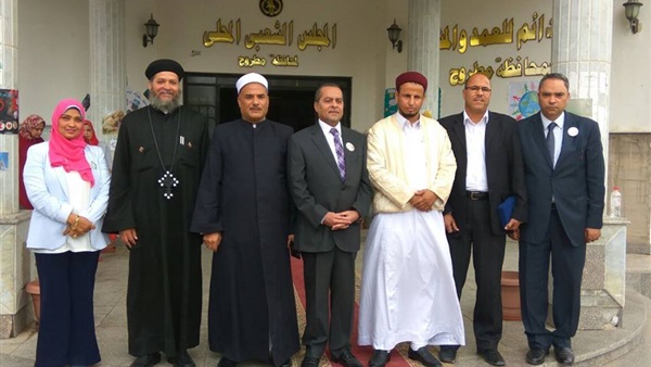 فرع جامعة الإسكندرية بمطروح يحتفل باليوم العالمي للتسامح (صور)