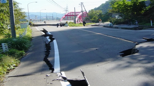 زلزال بقوة 6.4 درجات يضرب تشيلي والأرجنتين