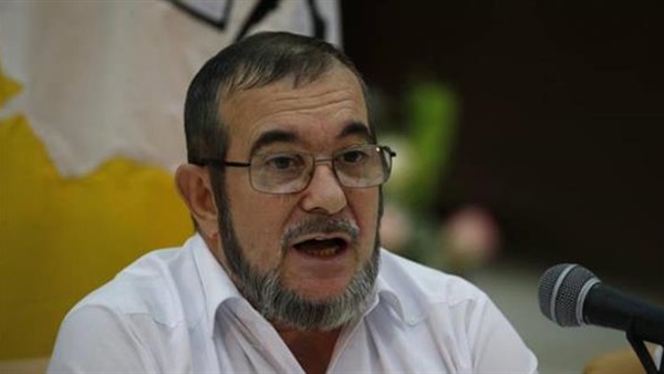 زعيم المتمردين الكولومبيين يتوصل إلى تسوية للتصديق على اتفاق السلام