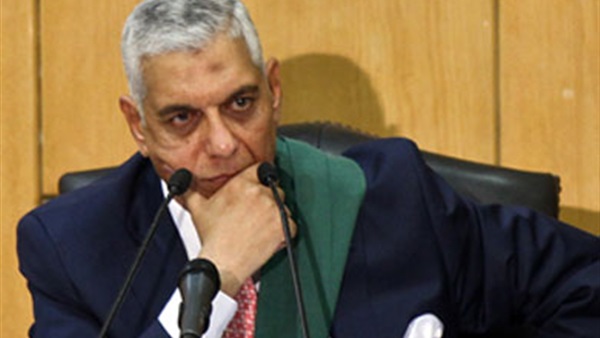 الرشيدى : يجتمع بقيادات القاهرة و27 من ماموري الاقسام لازالة مشكلات العميلة الانتخابية