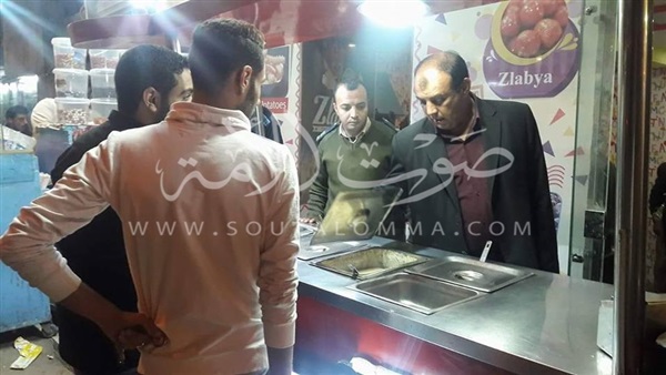 إعدام مواد غذائية فاسدة في «حملة أمنية مسائية» بالدقهلية 