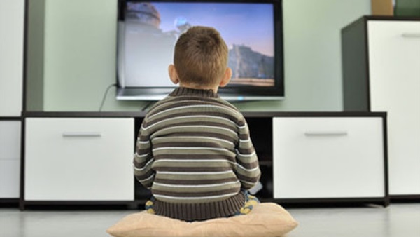 انتبه! هذه العادة اليومية قد تقصر عمر أطفالك