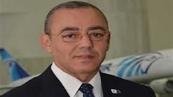 وزير الطيران: لا يوجد دليل جنائي حتي الآن بشأن حادث الطائرة وزير الطيران: لا يوجد دليل جنائي حتي الآن بشأن حادث الطائرة