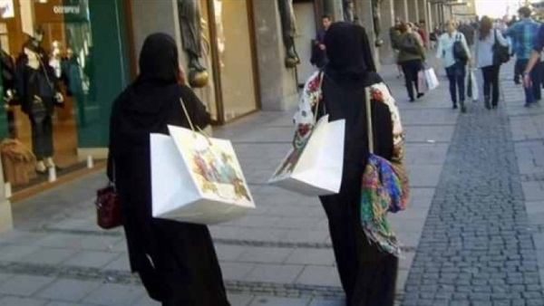 قطريتان تتعرضان لسطو بقيمة 5 ملايين يورو في فرنسا قطريتان تتعرضان لسطو بقيمة 5 ملايين يورو في فرنسا