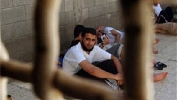تردي أوضاع الأسرى الفلسطينيين المضربين عن الطعام