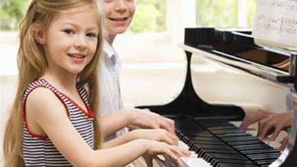 دراسة: تعلم الموسيقى يحسن نمو المخ لدى الأطفال 