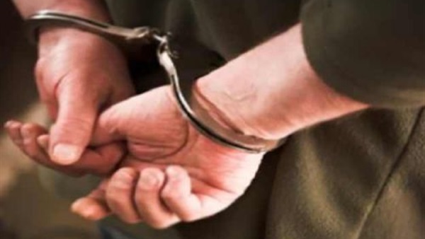ضبط سيدة وزوجها فى كفر الشيخ بتهمة ضرب عاملين في مدرسة ضبط سيدة وزوجها فى كفر الشيخ بتهمة ضرب عاملين في مدرسة