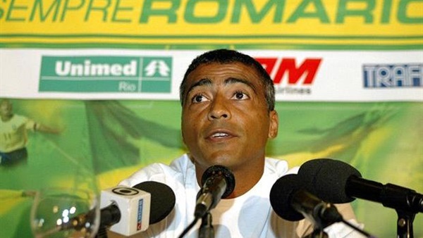 روماريو يتهم رئيس الاتحاد البرازيلى بالتورط فى جرائم فساد